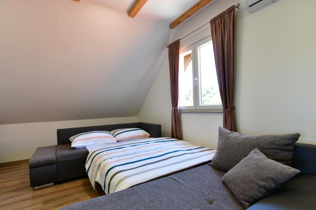 Apartman Vito Saborsko Екстериор снимка